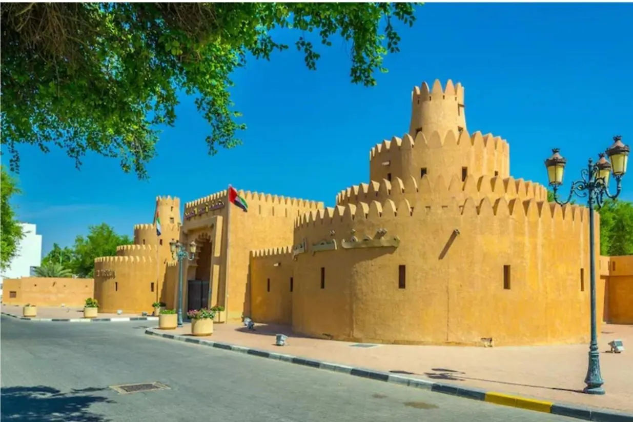Affordable Master Room - Heart Of Abu Dhabi Hostel