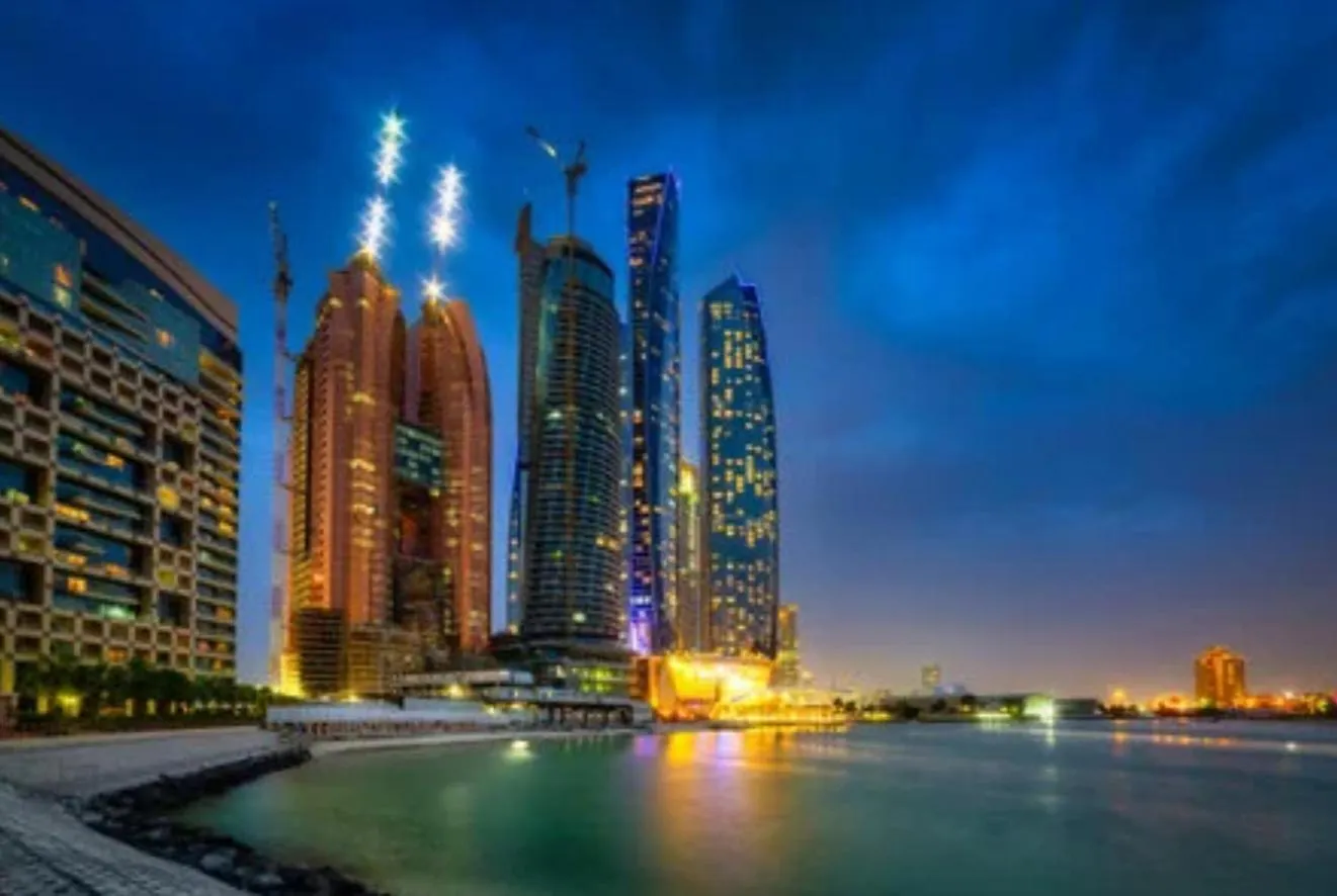 Hostel Affordable Master Room - Heart Of Abu Dhabi United Arab Emirates